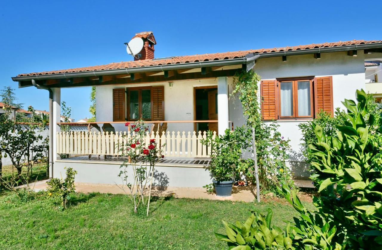 Adriatico Bungalow Poreč Exterior foto